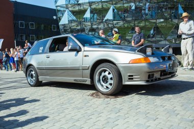 Şehir Riga, Letonya cumhuriyeti. Retro araba partisi. T oldtimer araba