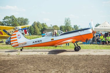 Şehir Riga, Letonya cumhuriyeti. Şehir festivali onuruna Avio gösterisi