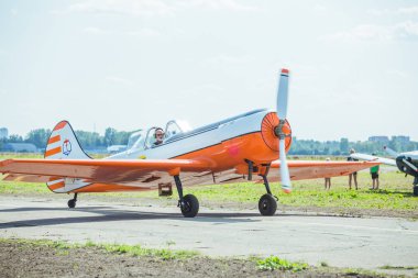 Şehir Riga, Letonya cumhuriyeti. Şehir festivali onuruna Avio gösterisi