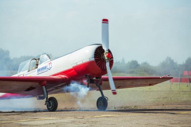 Şehir Riga, Letonya cumhuriyeti. Şehir festivali onuruna Avio gösterisi