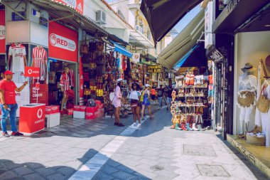 Atina Şehri, Yunan Cumhuriyeti. Atina sokak pazarı. Turistler ve