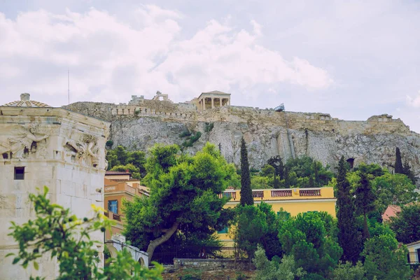 Город Афины, Греческая Республика. Городская улица со зданиями. 1 день — стоковое фото