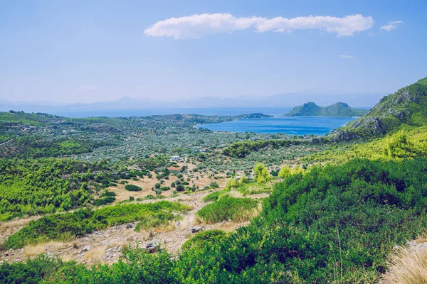 City athens, República Griega. Montañas y agua, mar azul. 13. . —  Fotos de Stock
