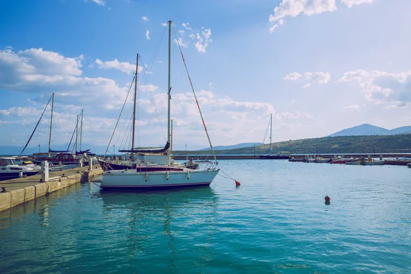 Città Atene Repubblica Greca Yacht Piedi All Ormeggio Tempo Soleggiato — Foto Stock