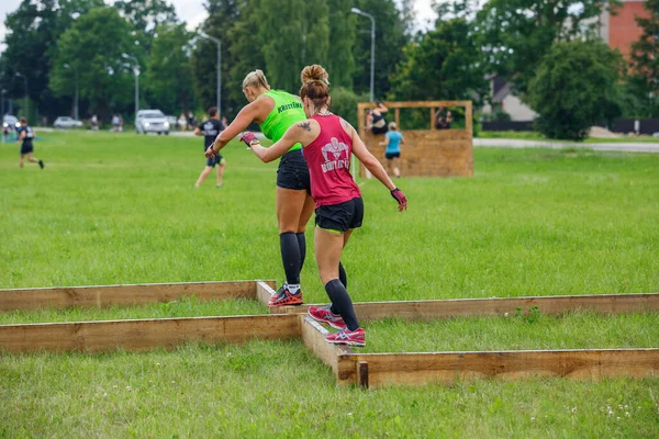 Stadt Plavinas Lettland Run Rennen Wurden Die Menschen Mit Sportlichen — Stockfoto