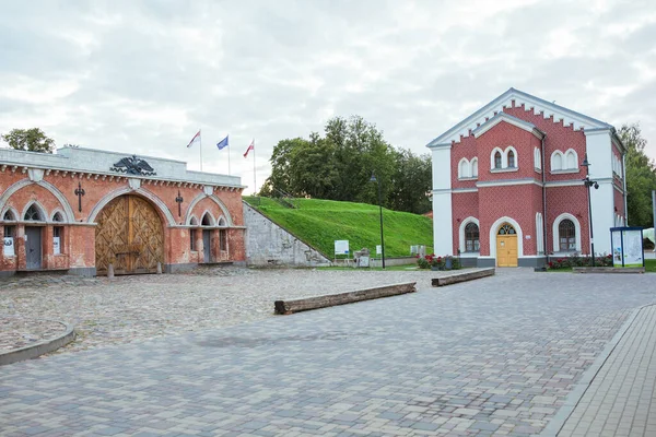 Ciudad Daugavpils Letonia Antiguo Castillo Ruinas Ladrillo Rojo Fotografía Viaje — Foto de Stock