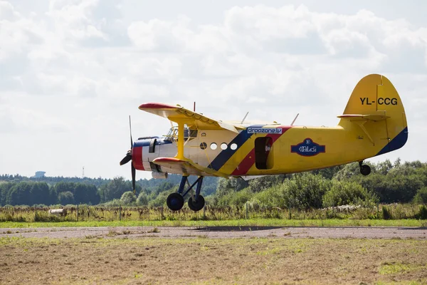 Ciudad Riga Letonia Espectáculo Avio Honor Festival Ciudad Los Pilotos —  Fotos de Stock