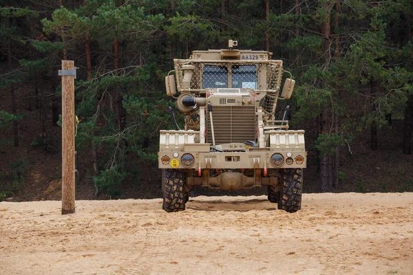 Stad Ikskile Lettland Militär Utrustning Står Sanden Resor Foto 2020 — Stockfoto
