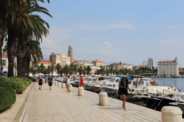 Split, Hırvatistan - 11 Eylül 2016: Riva setin en popüler tatil turist yaşamın Merkezi ise yer.
