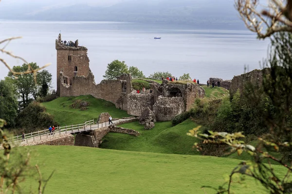 Urquhart Storbritannien September 2014 Det Ruinerna Slottet Urquhart Stränderna Loch — Stockfoto