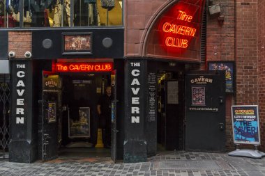 Liverpool, Büyük Britanya - 13 Eylül 2014: Efsanevi burada Beatles grubu aslında tüm dünyada bilinen Cavern Club olduğunu.