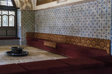 Istanbul, Türkiye - 11 Eylül 2017: Bu koridorun Topkapı Sarayı Osmanlı hükümeti (Divan-i Hümayun) toplantıları bir iç kısmıdır.