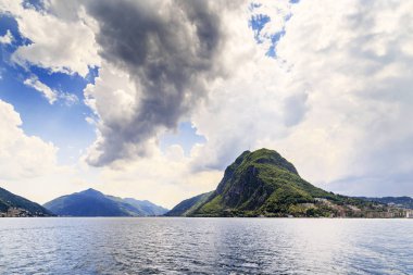 Lake Lugano San Salvator Dağı panoramik bir manzara bu mu.