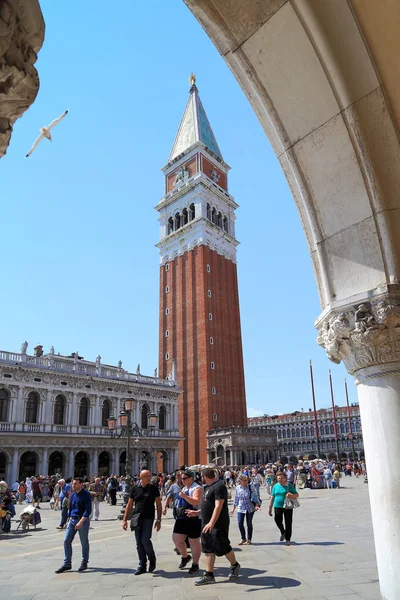 Venice Olaszország 2018 Május Egy Szabadon Álló Bell Tower Szent — Stock Fotó