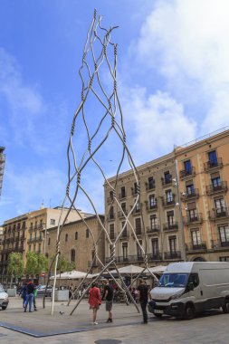 Barcelona, İspanya - 10 Mayıs 2017: San Miguel Meydanı'nda castelloros gelecekteki anıt çerçevesinde bu.
