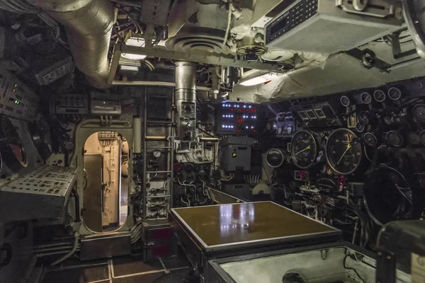 El compartimento de mando del submarino — Foto de Stock