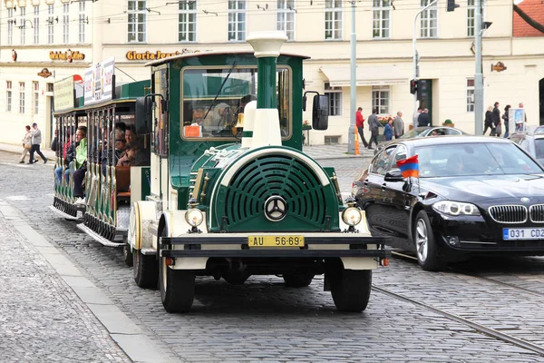 Turist transport av Prag — Stockfoto