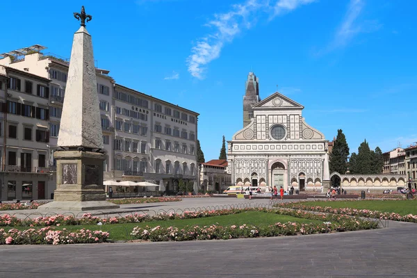 Plaza y Basílica de Santa Maria Novella, Florencia — Foto de Stock