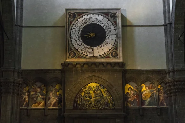 Интерьер собора Санта-Мария-дель-Фиоре — стоковое фото