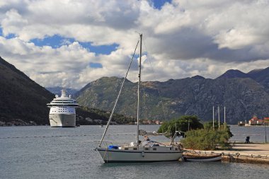 kotor Körfezi, Karadağ'ın panoramik manzarasını
