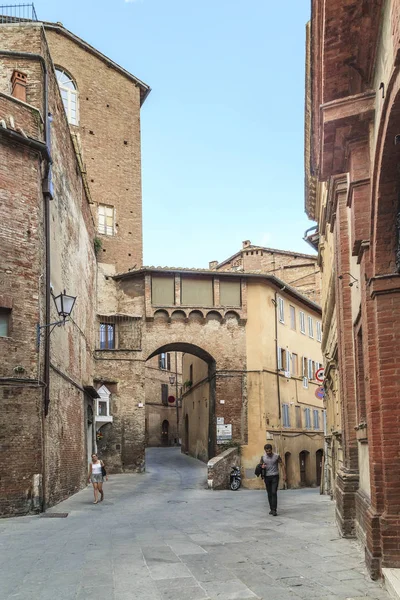 Strade medievali di Siena — Foto Stock