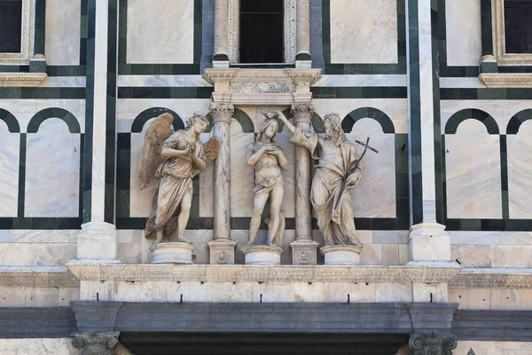 圣乔瓦尼在佛罗伦萨,雕塑团体洗礼 — 图库照片