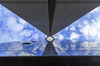 Beton, metal, cam, yükseklik