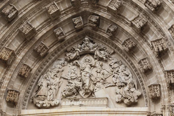 Fragmento da Igreja Espanhola Gótica — Fotografia de Stock