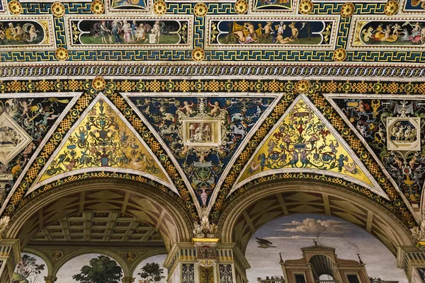 Intérieur de la cathédrale de Sienne, Italie — Photo
