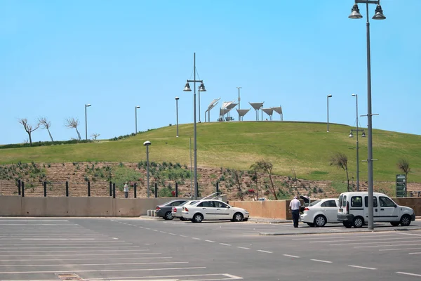 Parkeerplaats bij het Midron Jaffa Park, Tel Aviv — Stockfoto