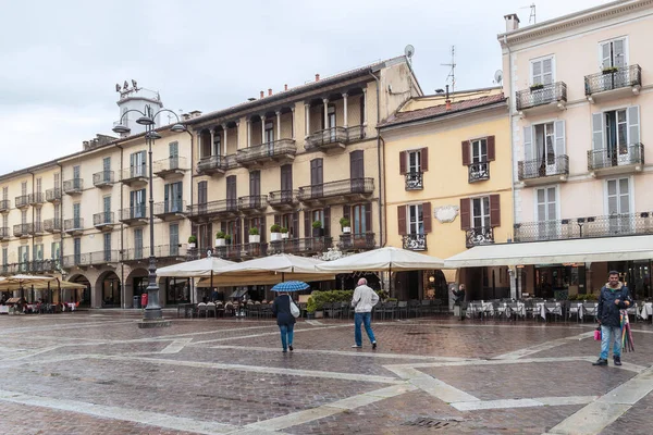 Como Itália Maio 2018 Esta Praça Catedral Que Estava Vazia — Fotografia de Stock