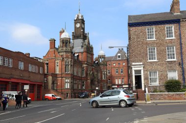 YORK, GREAT BRITAIN - 9 Eylül 2014: Bu tarihi bir Viktorya dönemi York & Selby Sulh Mahkemesi binası.