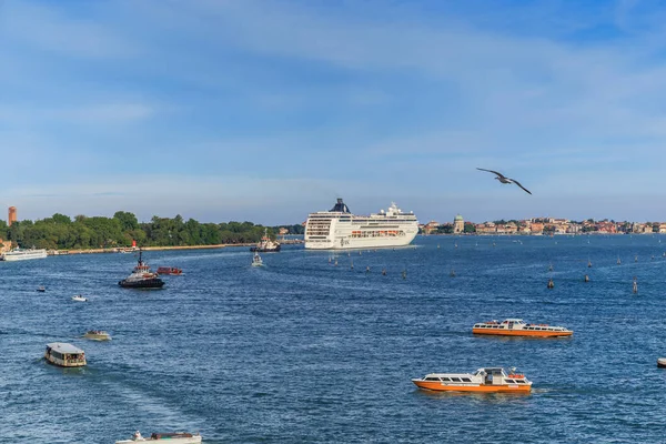 Venice Italy May 2018 Cruise Ship Msc Lirica Leaves Bay — Stock Photo, Image