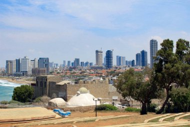 TEL AVIV, ISRAEL - 9 Mayıs 2011: Bu Eski Jaffa 'daki Glee Hill' den şehrin panoramik bir görüntüsü.