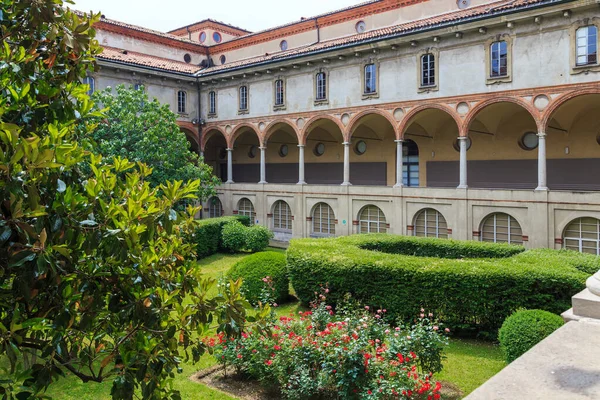 Milan Italy Μαΐου 2018 Είναι Ένα Μοναστήρι Της Πρώην Μεσαιωνικής — Φωτογραφία Αρχείου