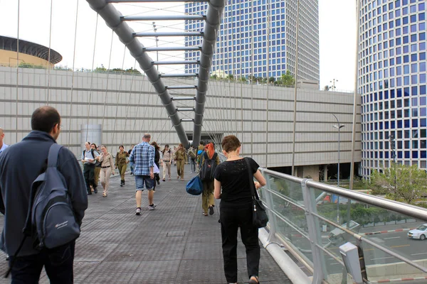 Tel Aviv Israel Mai 2011 Ist Eine Fußgängerbrücke Über Die — Stockfoto