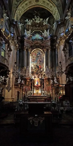 Viena Austria Mayo 2019 Este Rico Altar Mayor Barroco Interior — Foto de Stock