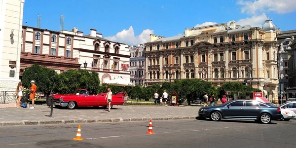 Odessa Ukraine Juin 2019 Agit Une Place Près Opéra Entourée — Photo