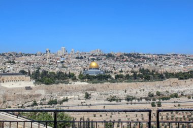 JERUSALEM, ISRAEL - 11 Mayıs 2011: Zeytin Dağı 'ndan Eski Şehir manzarası.