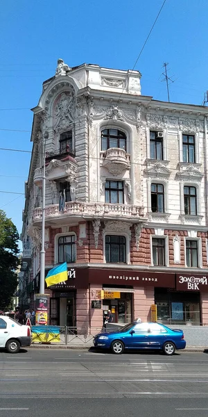 Odessa Ukraine June 2019 这是新巴洛克风格的历史建筑通道立面的碎片 — 图库照片