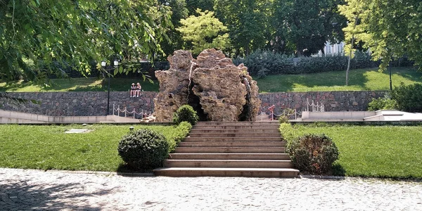 Odessa Ukraine Juni 2019 Detta Grotto Diana Fontän Istanbul Park — Stockfoto
