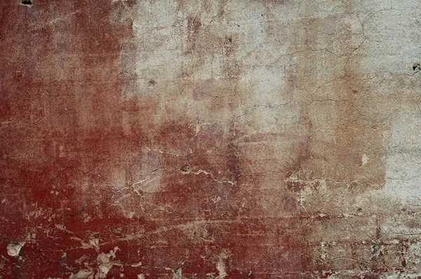 古色古香的表面 有红色油漆的裂缝 坑洞和污渍 夏时制 — 图库照片
