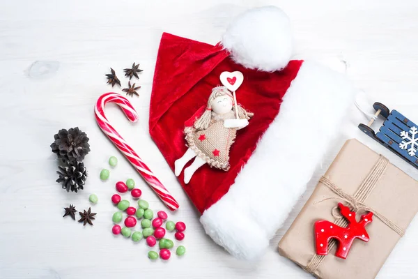 Ano Novo Conceito Natal Árvore Natal Brinquedo Anjo Chapéu Santa — Fotografia de Stock