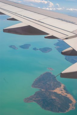 Pencere uçak, Yunan Adaları'na iniş üzerinden seyir