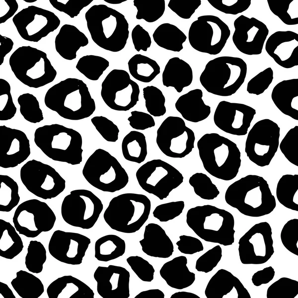 Seamless black and white leopard pattern. Animal skin grunge texture ...