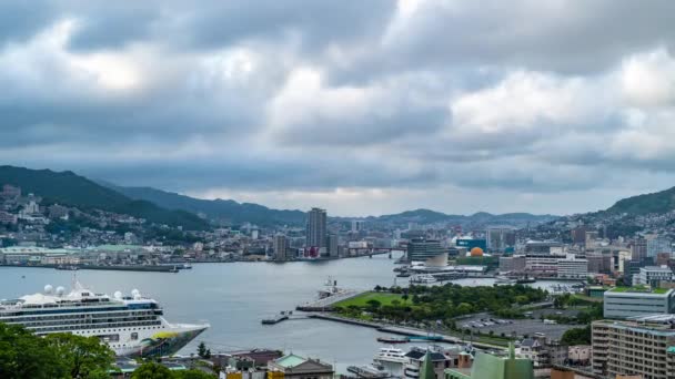 Nagasaki Japán Július 2019 Felhők Timelapse Átlépni Nagasaki Felett Kikötő — Stock videók