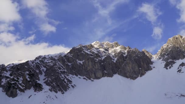 Avusturya Innsbruck Dağ Sırasının Arkasında Hareket Eden Bulutlar — Stok video