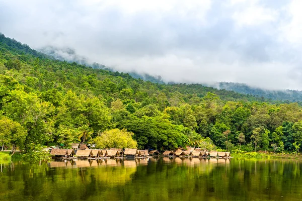 Timelapse Huay Tueng Tao Jezioro Chiang Mai Tajlandia Górami Ruchome — Zdjęcie stockowe