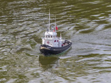 Çocuk oyuncak özel kuru yük taşımacılığı ölü olarak yatıyor. Gemi modelleri. Yatay