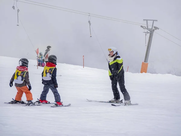 Zams Austria Februar 2015 Children Ski School Ski Instructor Children — Stock Photo, Image